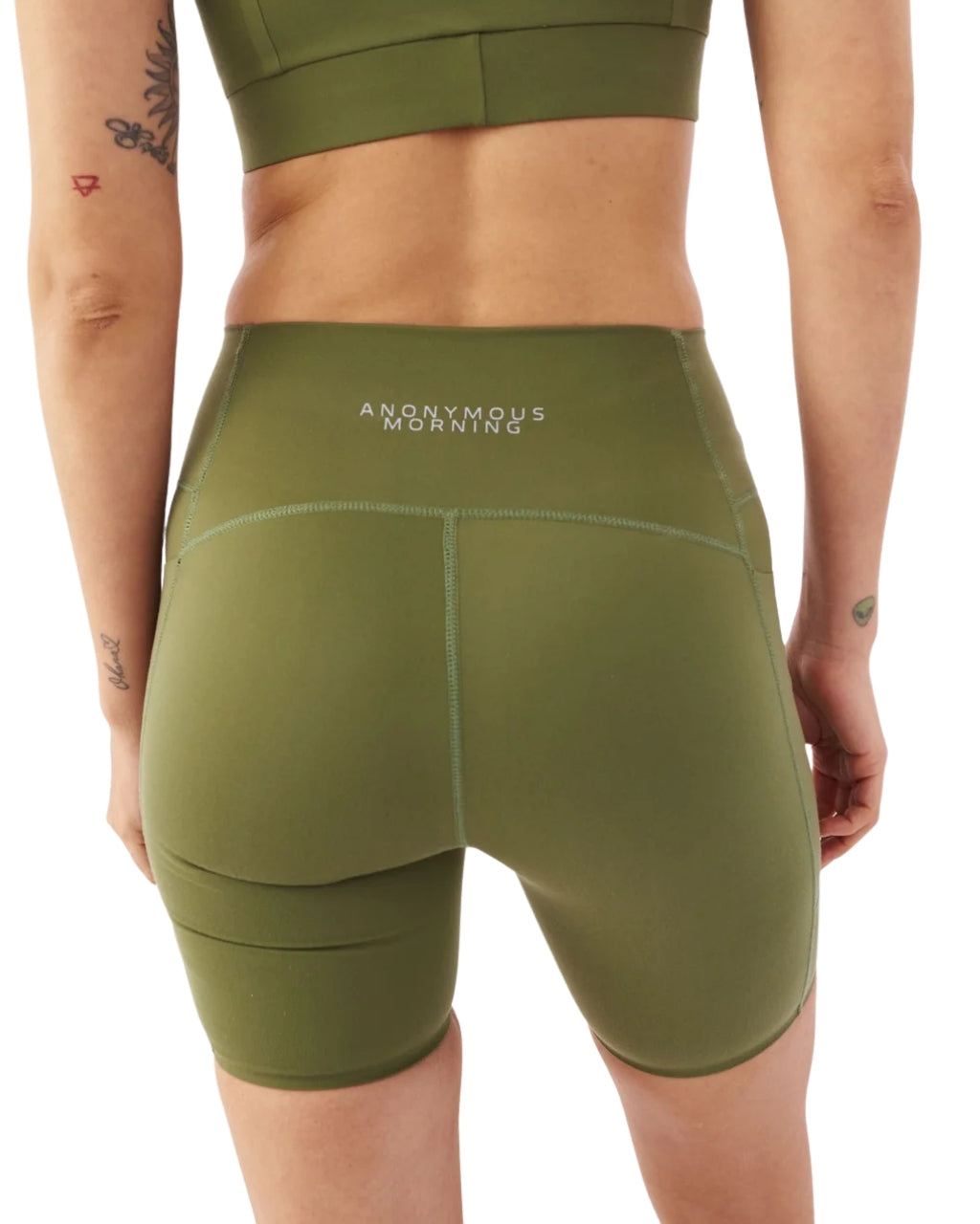 LICRA RUNNING CORTA ANONYMOUS PERFORMANCE BIKER ACEITUNA DAMA