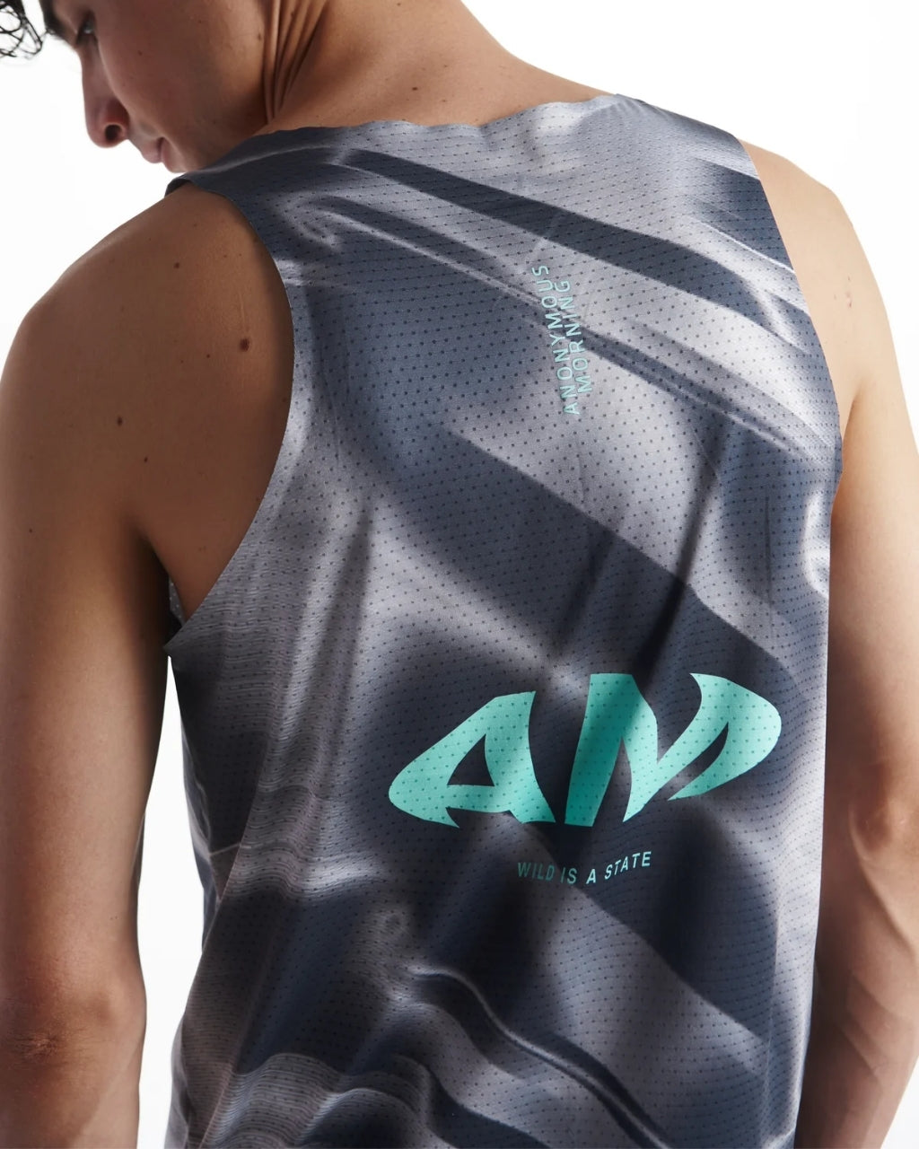 CAMISETA RUNNING ANONYMOUS SPEED VEST WILD MANGA SISA HOMBRE