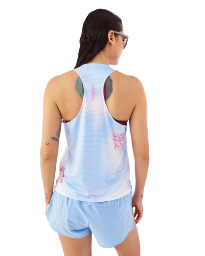 CAMISETA RUNNING ANONYMOUS SPEED VEST SKY MANGA SISA DAMA