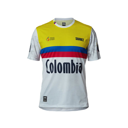 CAMISETA RUNNING SUAREZ PERFORMANCE COLOMBIA BLANCO HOMBRE