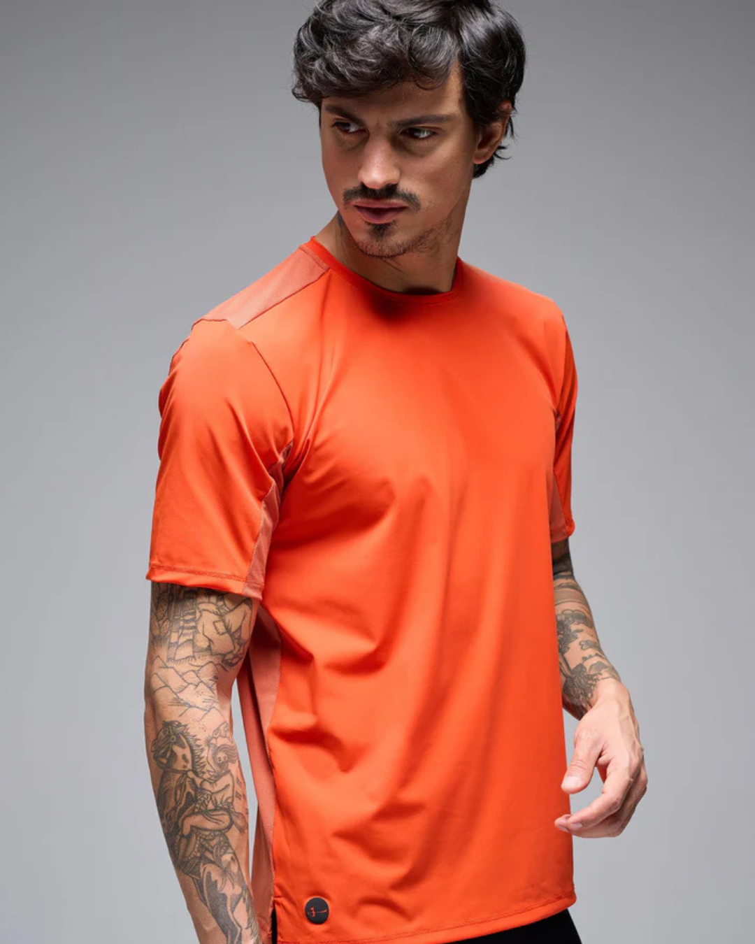 CAMISETA RUNNING GVL BYND OSAKA TIGER HOMBRE