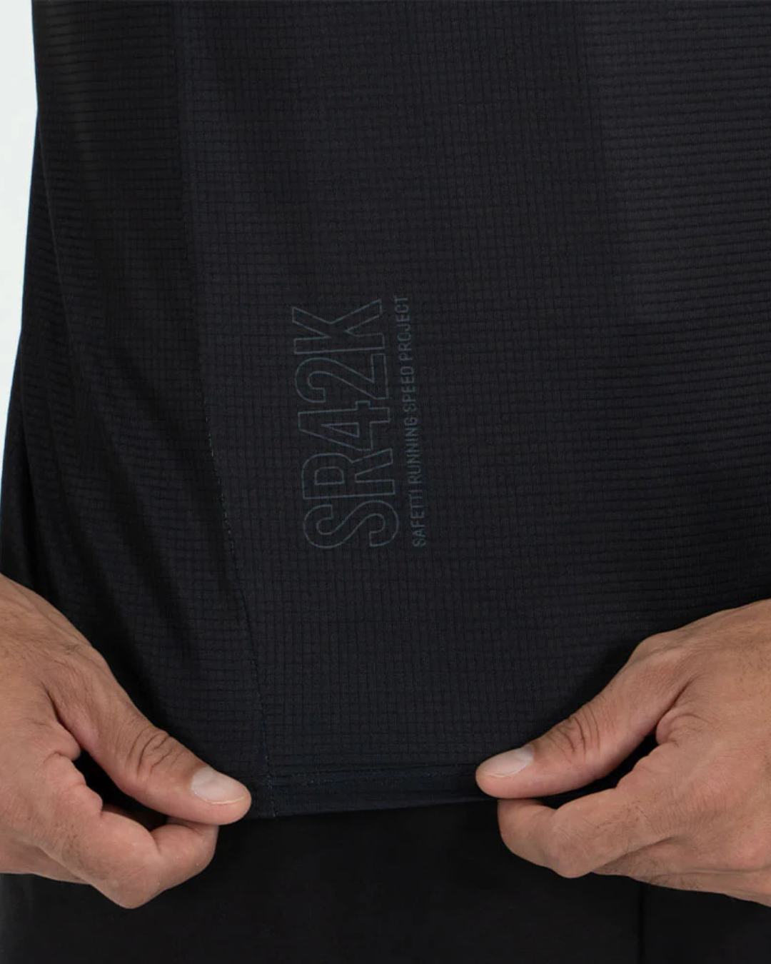 CAMISETA RUNNING SAFETTI BOREAL NEGRO ESTAMPADO MANGA SISA HOMBRE