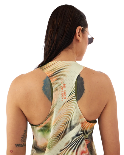 CAMISETA RUNNING ANONYMOUS SPEED VEST FLORA MANGA SISA DAMA