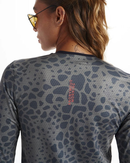 CAMISETA RUNNING ANONYMOUS HYPER SPEED LONG TEE SNAKE DAMA