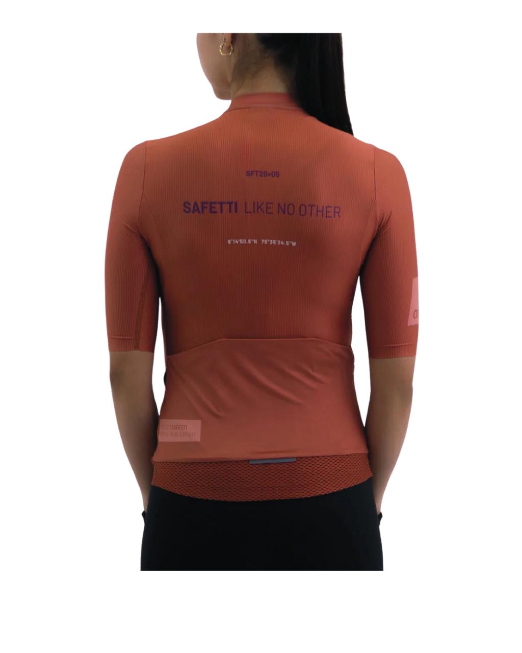 JERSEY MC BRICK PARA MUJER