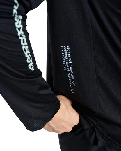 CAMISETA RUNNING ANONYMOUS PERFORMANCE LONG TEE HOMBRE