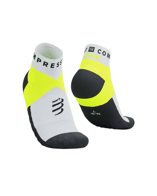 MEDIAS COMPRESSPORT ULTRA TRAIL LOW SOCKS - BLANCO / NEGRO UNISEX